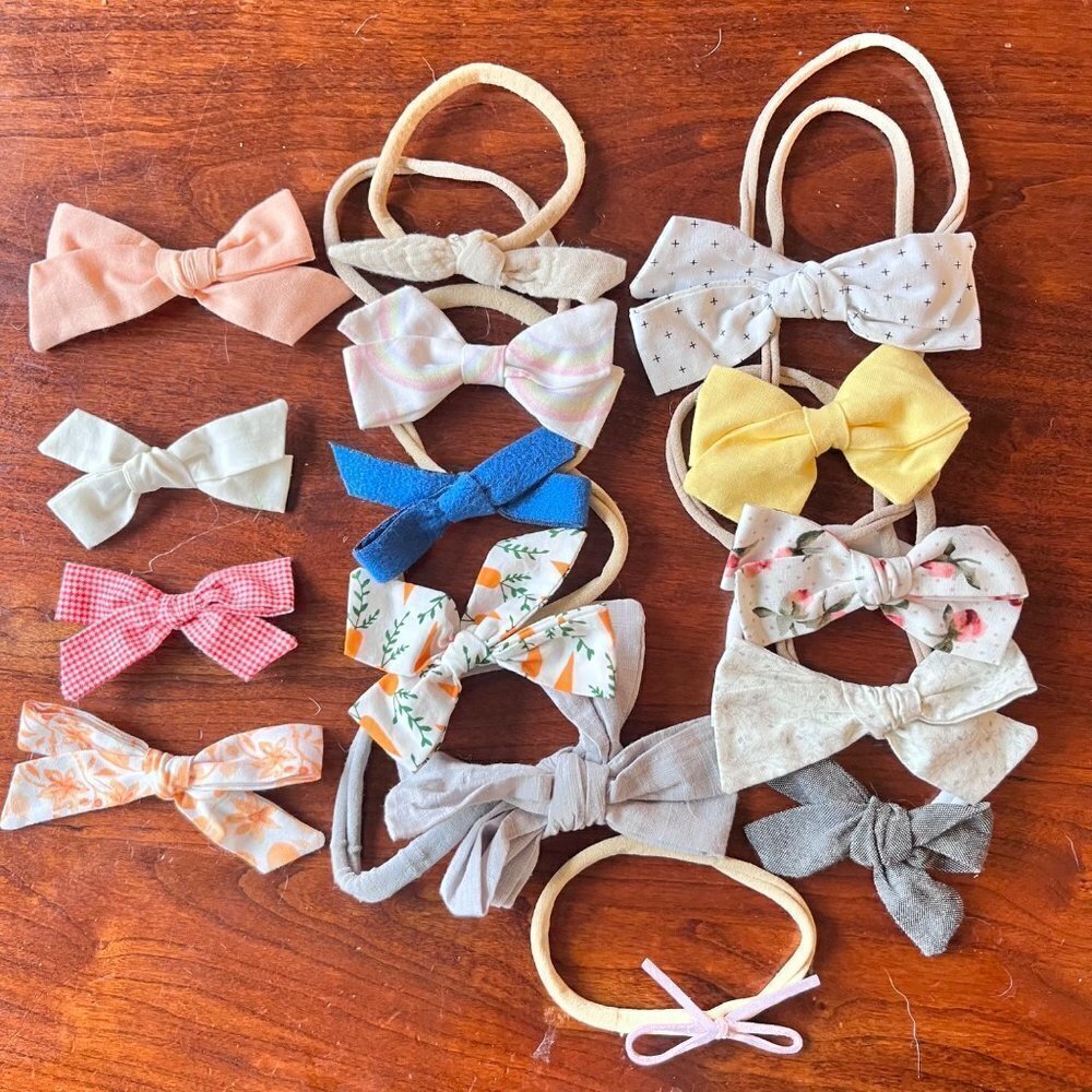 Large Baby Girls Bundle of Hair Bows and Headbands-‎ Size 0-12m